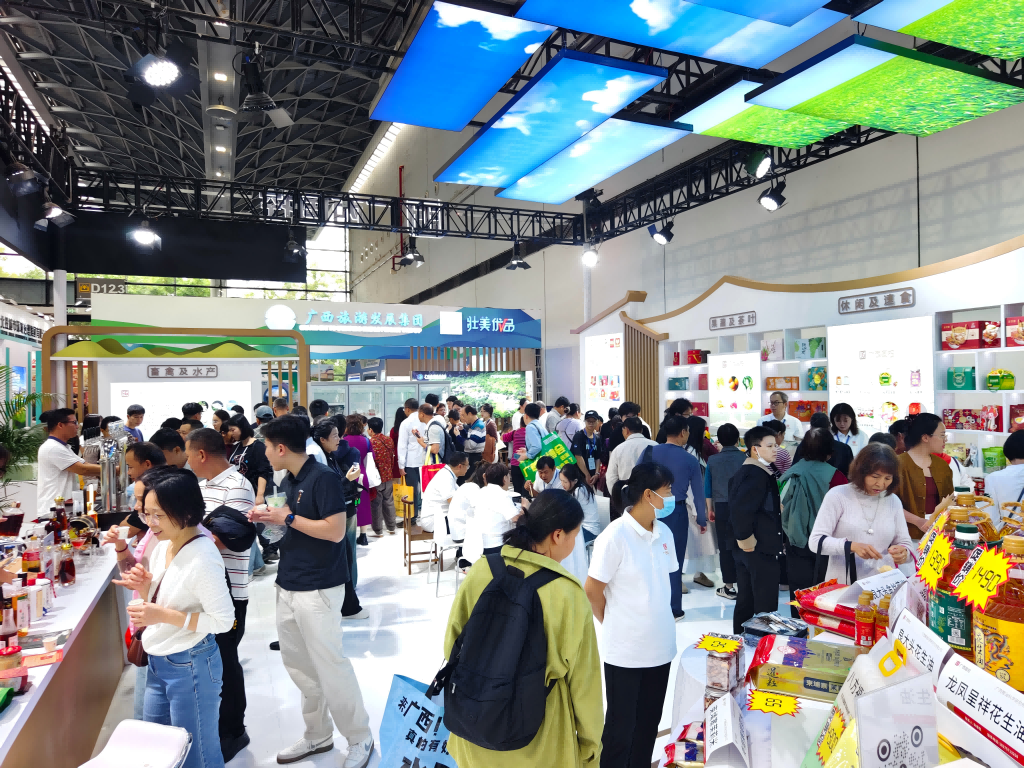 實(shí)力“出圈”！金光農(nóng)場(chǎng)公司“農(nóng)墾和牛”在廣西農(nóng)博會(huì)圈粉無(wú)數(shù)